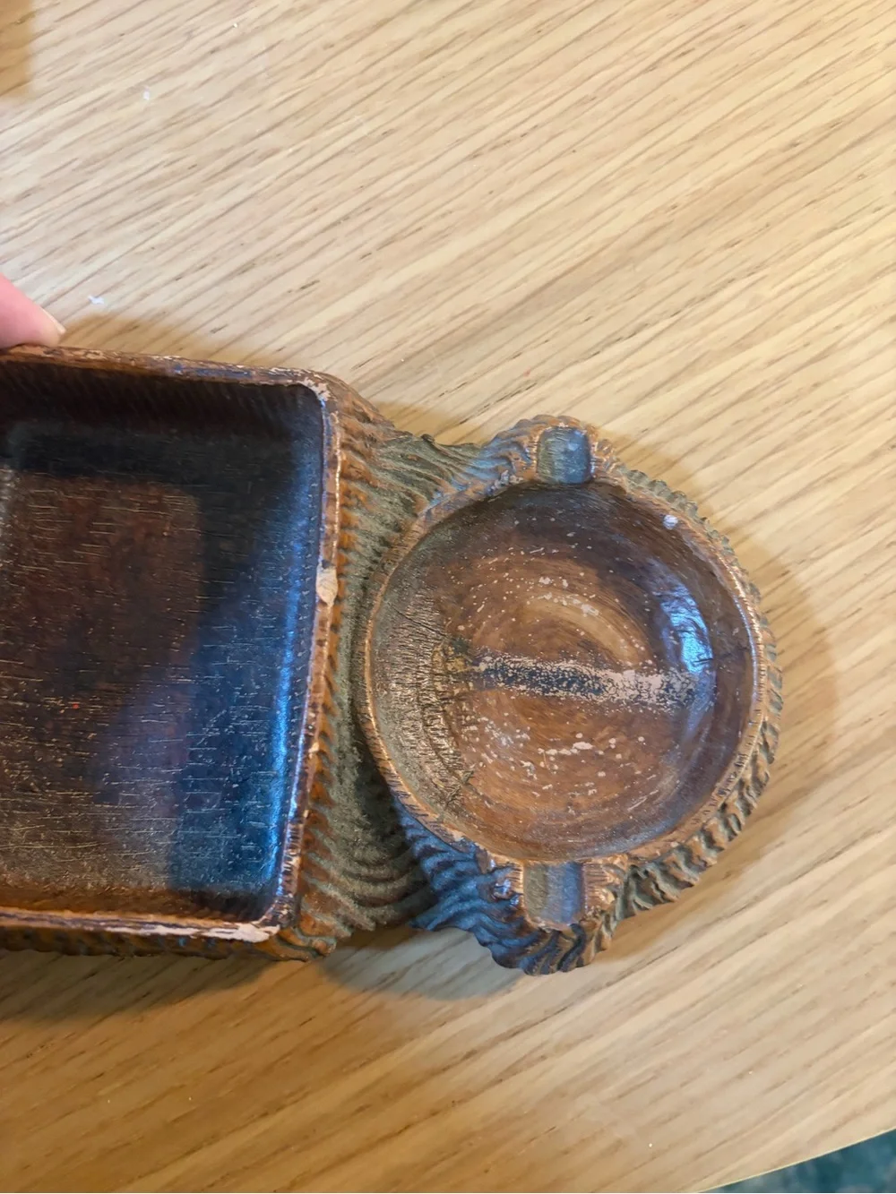 Vintage Syroco Wood Grain Cigarette Holder Ashtray Set